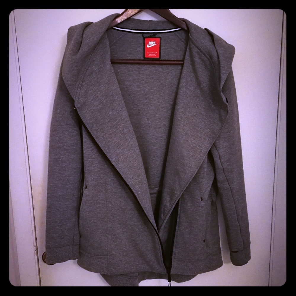 Nike sweatshirt L